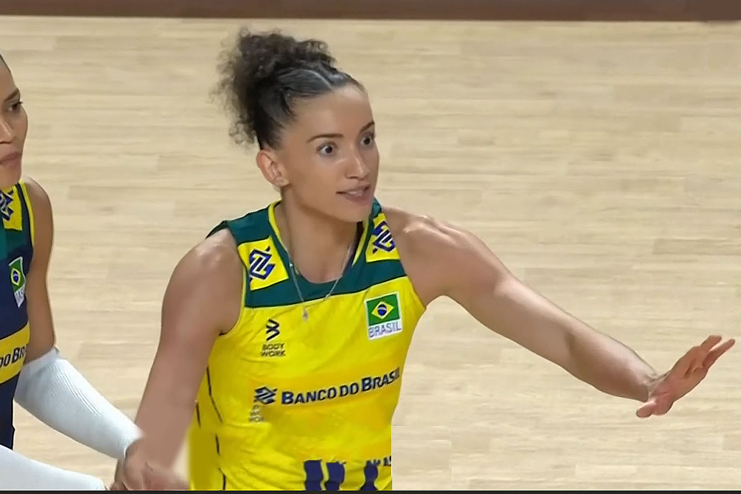 Dlaczego, nie ma gwiazdy brazylijskiej siatkówki w turnieju VNL w Makau ?