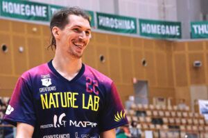 Maciej Muzaj wraca do PlusLigi. Atakujący wzmacnia rywalizację w Tauron Lidze.