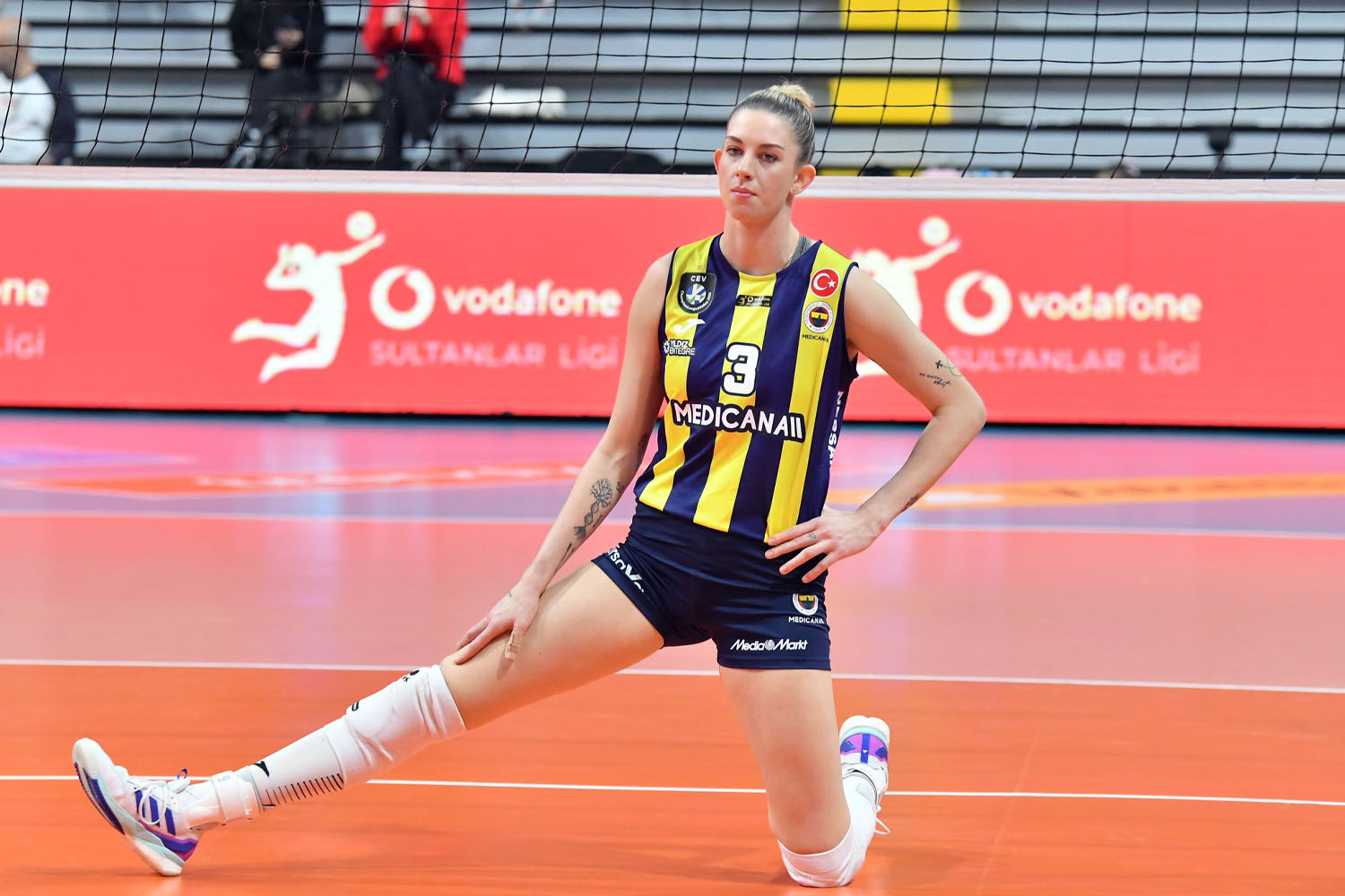 Fenerbahce poinformowano o złamaniu piątej kości śródręcza lewej ręki !