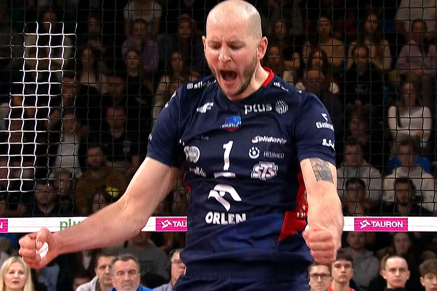 „Kuraś” w gazie ! 4 MVP.