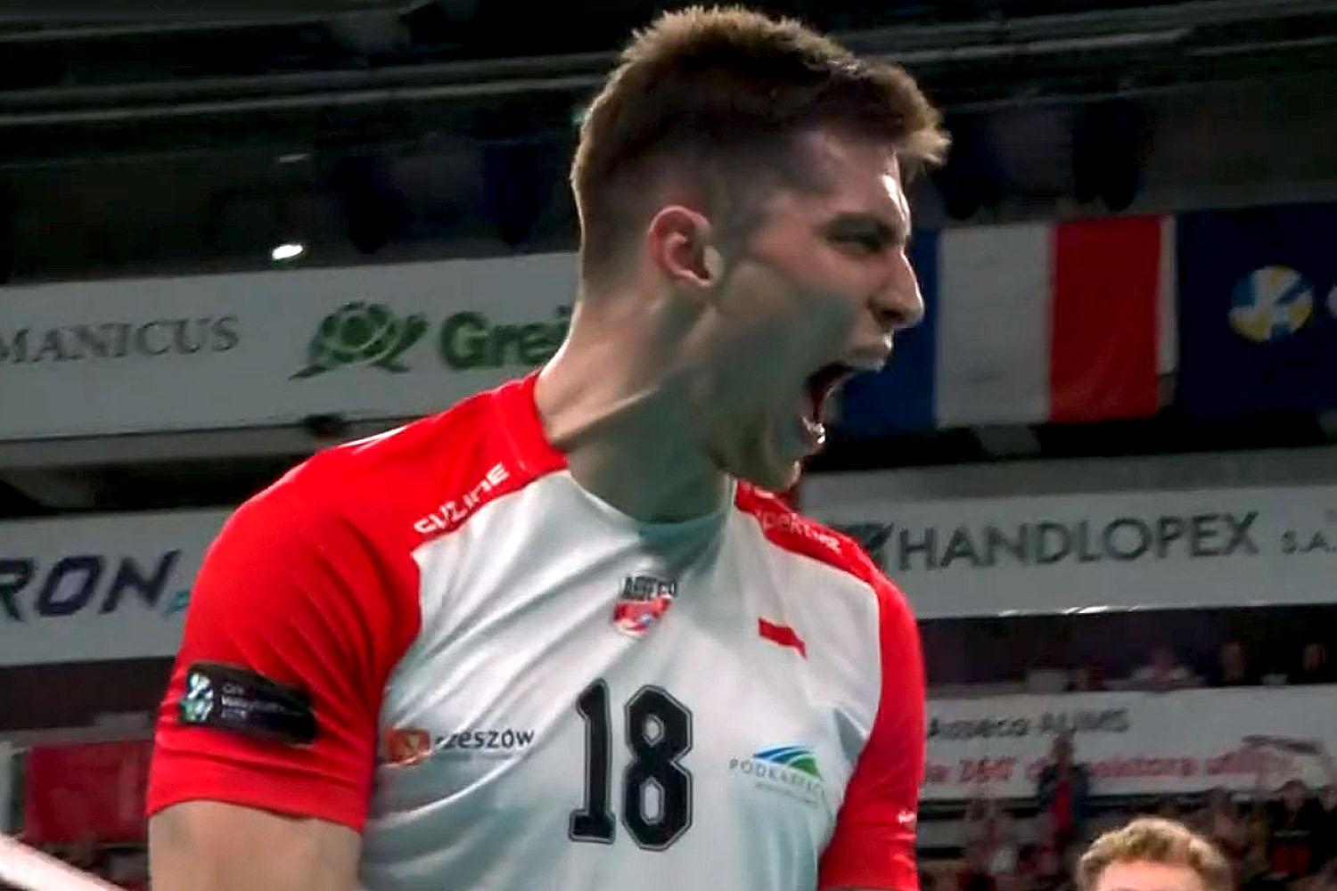 Obrońca tytułu, zagra w finale.