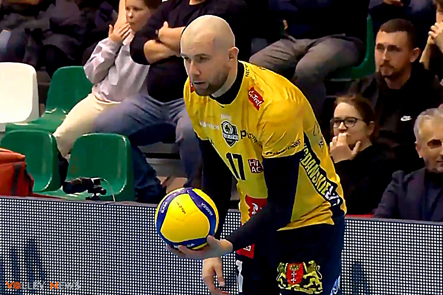 W tie-braku 22:20 , wojna w Ergo -Arenie.