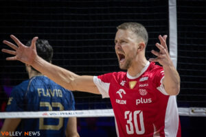 Kanarki zdemolowane w Chicago! Wielkie Orły Grbicia meldują się w Final Eight.